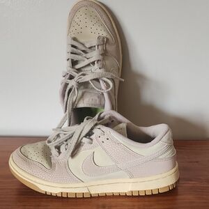Nike Women's Beige and Cream Sneakers